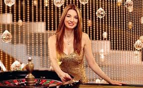 Meja blackjack langsung dengan dealer profesional